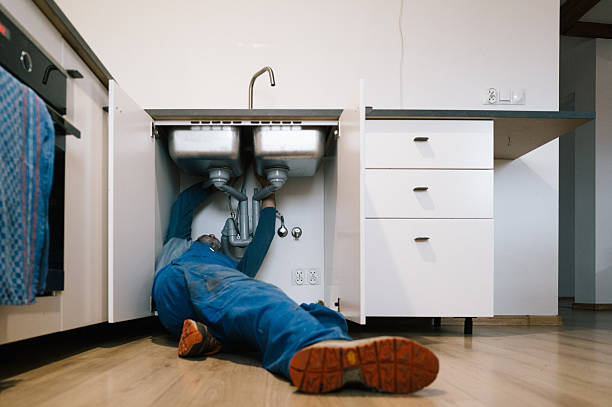 Professional Emergency Plumber technician working in Haskell, NJ